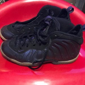 Nike Foamposite size 4.5 kids